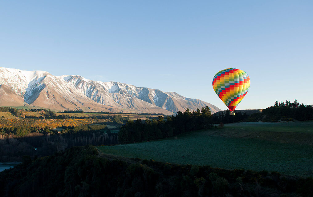 Beautify picture of a Balloon above the Canterbury region.