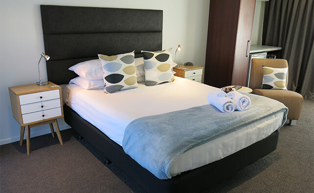 Merivale Apartments bedroom